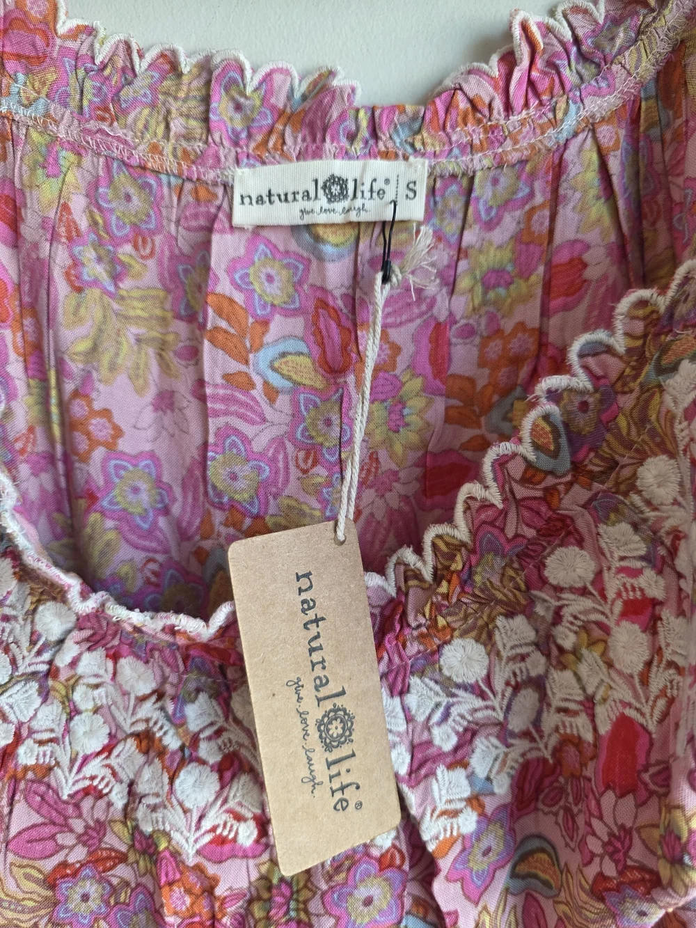 Natural Life Pink Floral Embroidered Boho Mini Dress NWT Size S - Picture 4 of 11